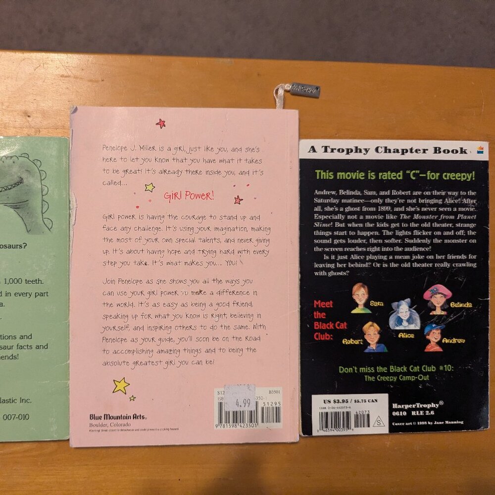 Set of 8 books for kids and teens - Picture 5 of 7